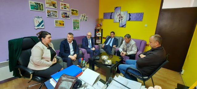 VD gradonačelnik Muhić i ministar Omerović posjetili Dječije obdanište Živinice