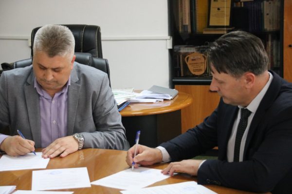 potpisan ugovor za nastavak finansiranja projekta "obezbjeđenje dodatnih količina pitke vode za građane općine sapna“