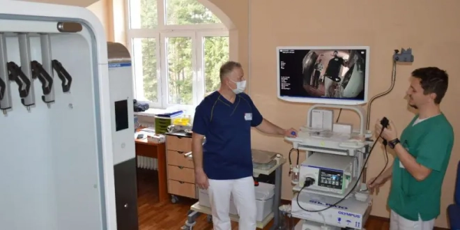 UKC Tuzla nabavio najsavremeniji endoskopski aparat – Radio Studio D ::: 99,40 i 97,40 FM