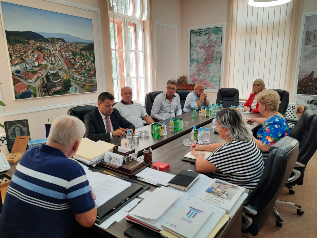 Ministar Sevlid Hurtić u posjeti Gradu Gračanica –