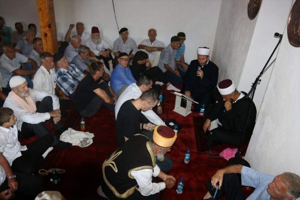 U džamiji Kušlat kod Zvornika klanjan tradicionalni džuma-namaz i proučena Dova za domovinu