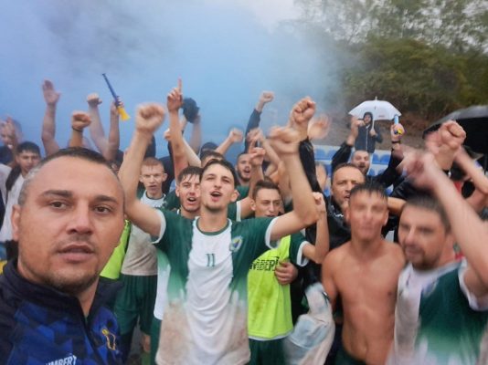 Fudbaleri Teočak u nevjerovatnoj atmosferi savladali Slogu iz Bikodža (FOTO+VIDEO)