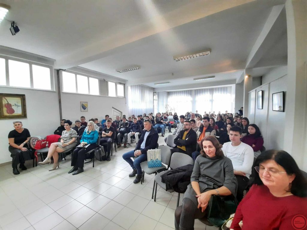 Međunarodna sedmica poduzetništva obilježena u OŠ Hasan Kikić –