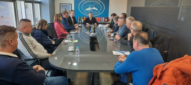 Gradonačelnik Živinica potpisao milionski ugovor za 20 infrastrukturnih projekata