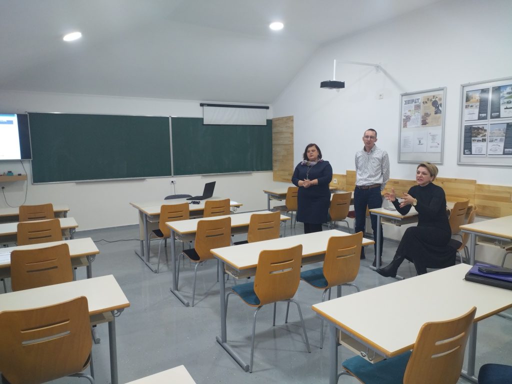 U MSŠ Gračanica realizovane inicijative uređenja i sanacije dvije školske učionice –