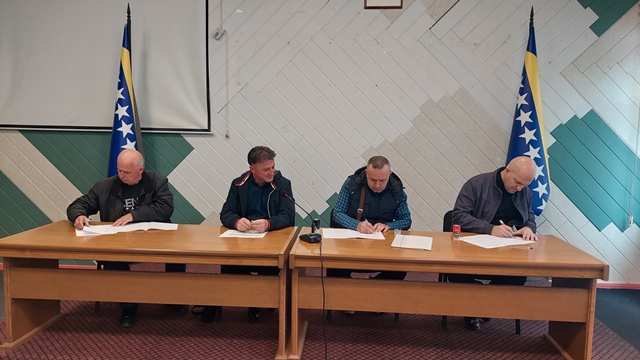 Potpisani ugovori za sufinansiranje aktivnosti sa sportskim kolektivima na području grada Gradačac