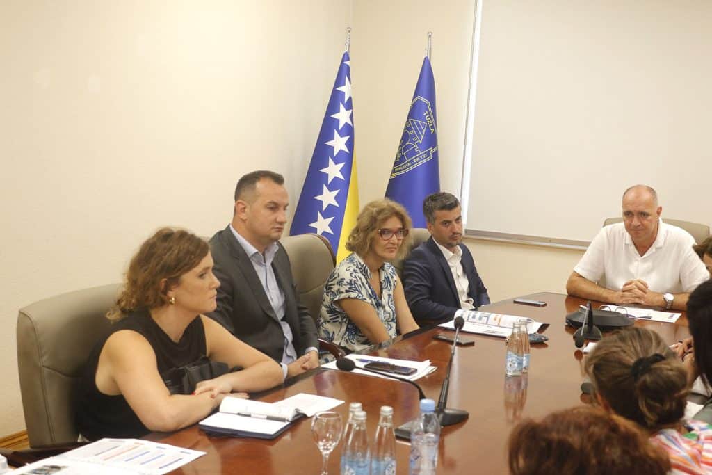 gradonačelnik tuzle primio predstavnike republike armenije i crs-a