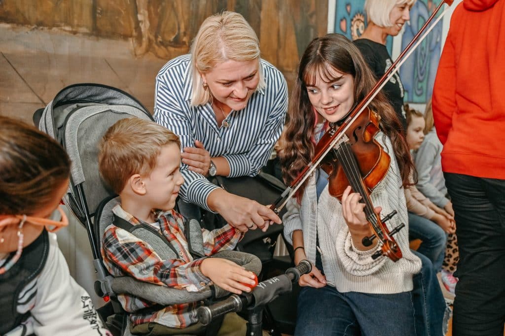 sevdalinka kao vrsta muzikoterapije oduševila djecu sa invaliditetom