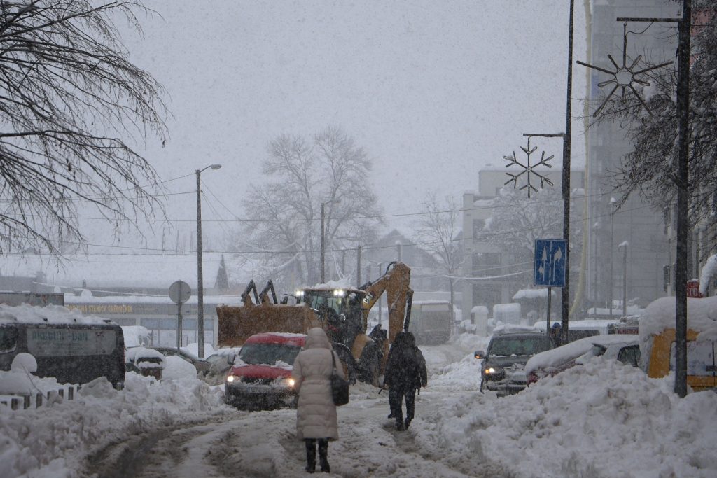 Srebrenik proglasio stanje prirodne nesreće (FOTO) Srebrenik proglasio stanje prirodne nesreće (FOTO)