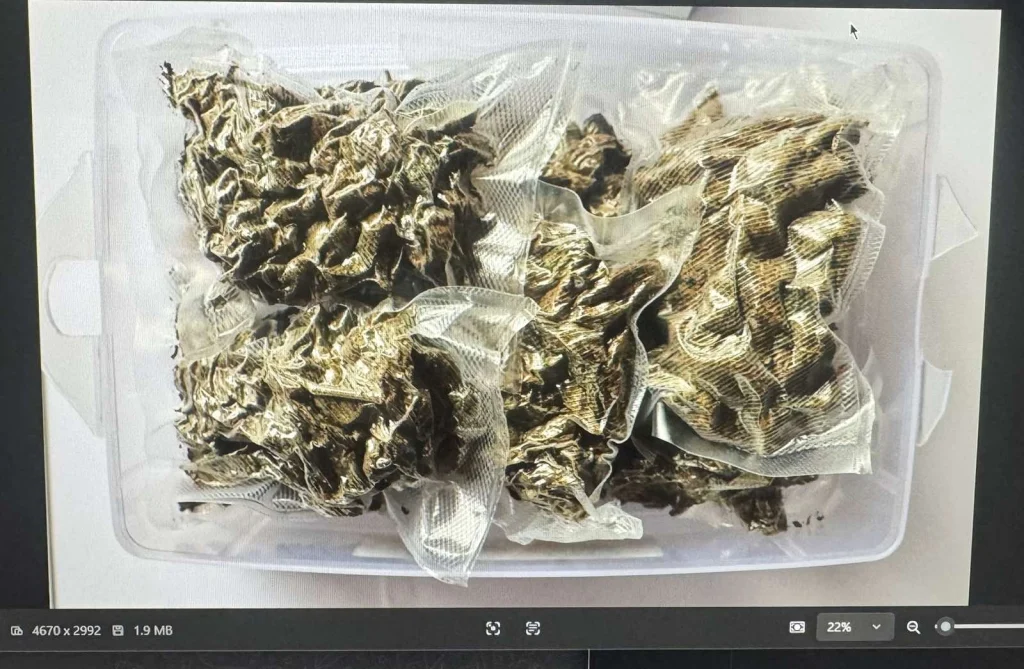 U akciji MUP-a TK zaplijenjene opojne droge, uhapšene četiri osobe (FOTO) U akciji MUP-a TK zaplijenjene opojne droge, uhapšene četiri osobe (FOTO)